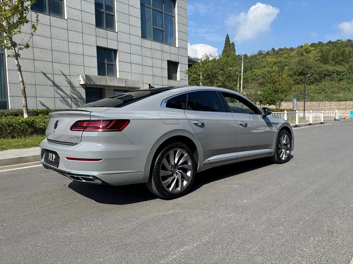 Volkswagen FAW-Volkswagen CC 2021 380TSI Eye-catching Edition фото 5