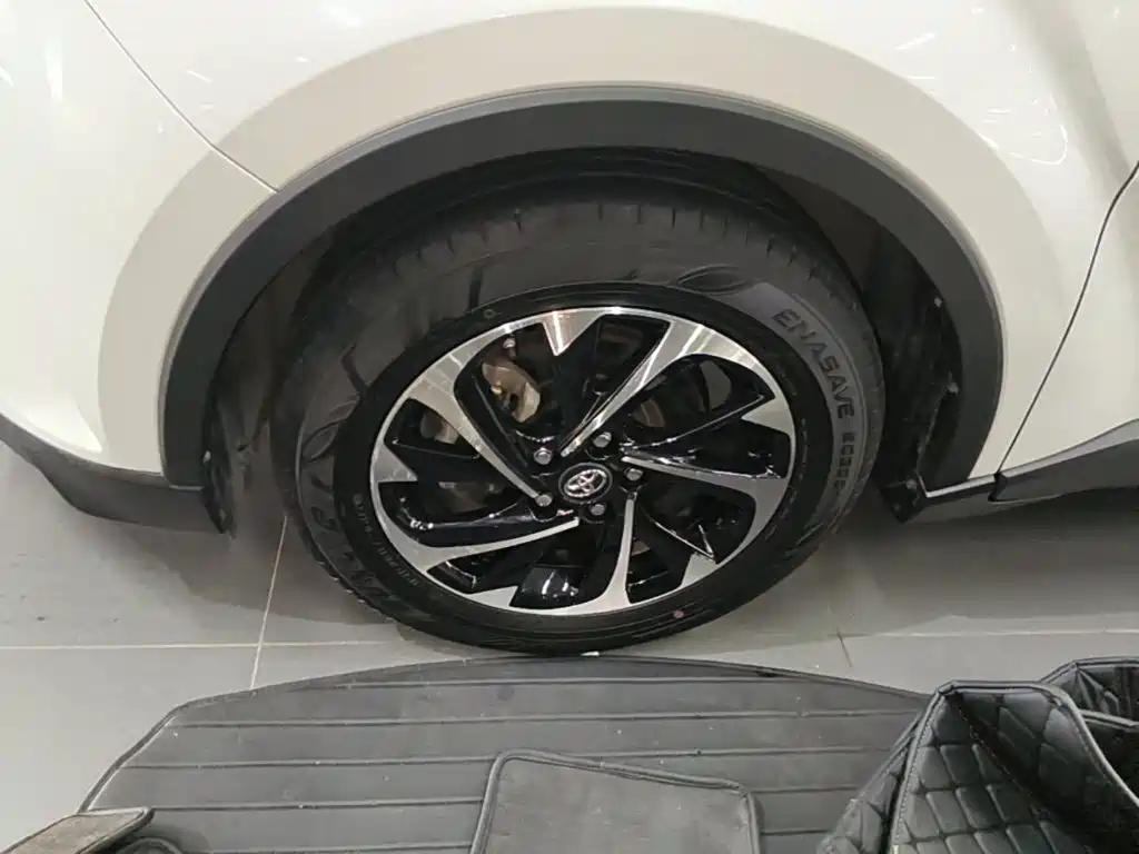 Toyota IZOA 2021 2020 2.0L Yi Xiang CARE