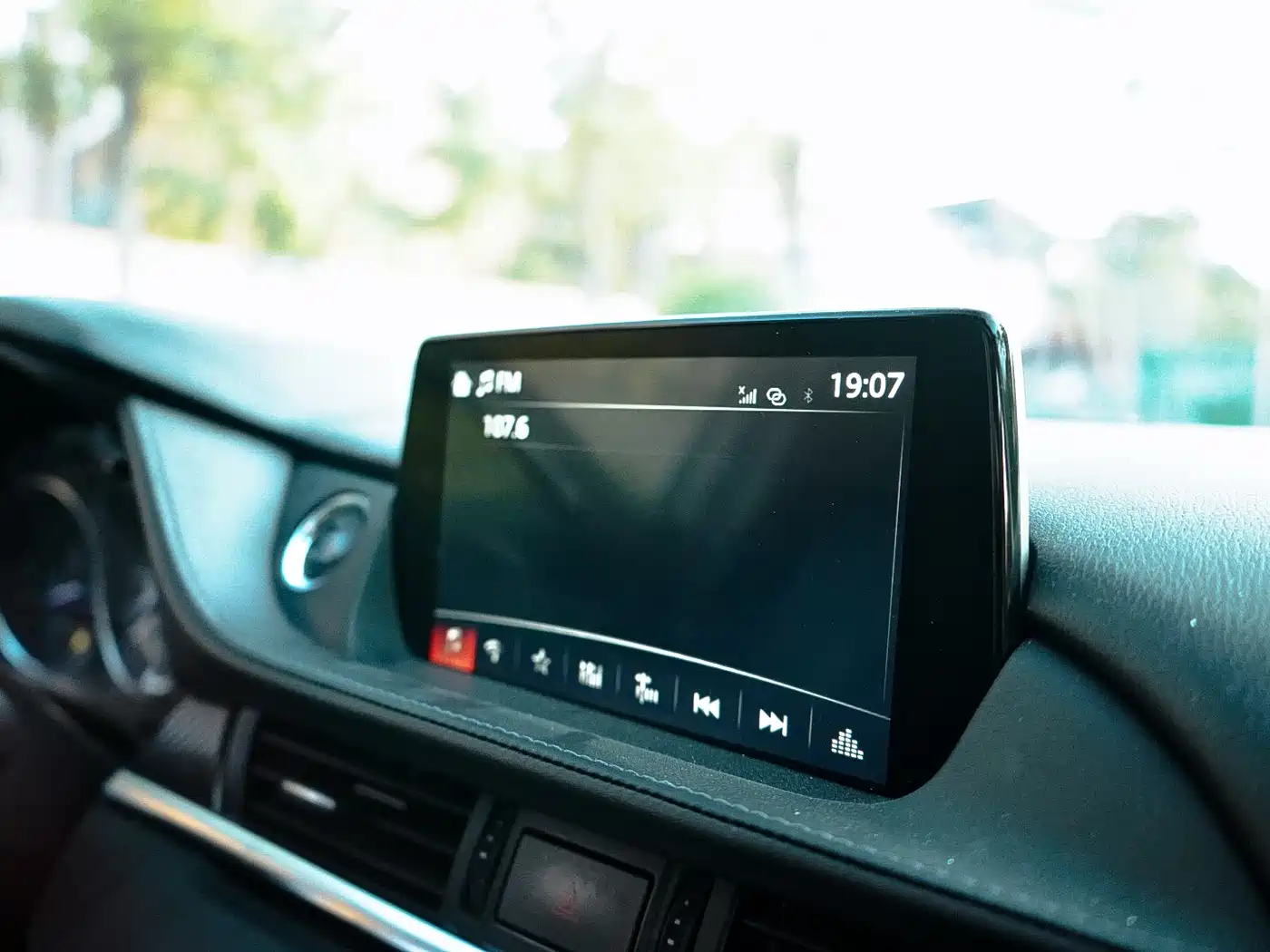Mazda Atenza 2020 2.0L Skyactiv Luxury фото 22