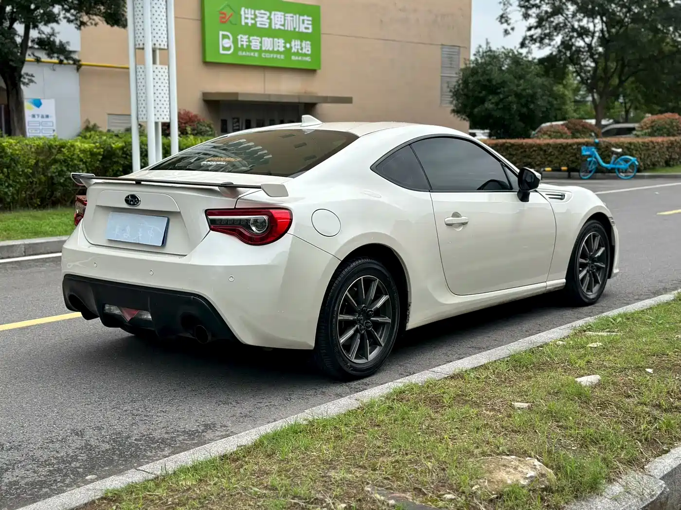 Subaru BRZ 2017 2.0i Manual type-RS Edition фото 9