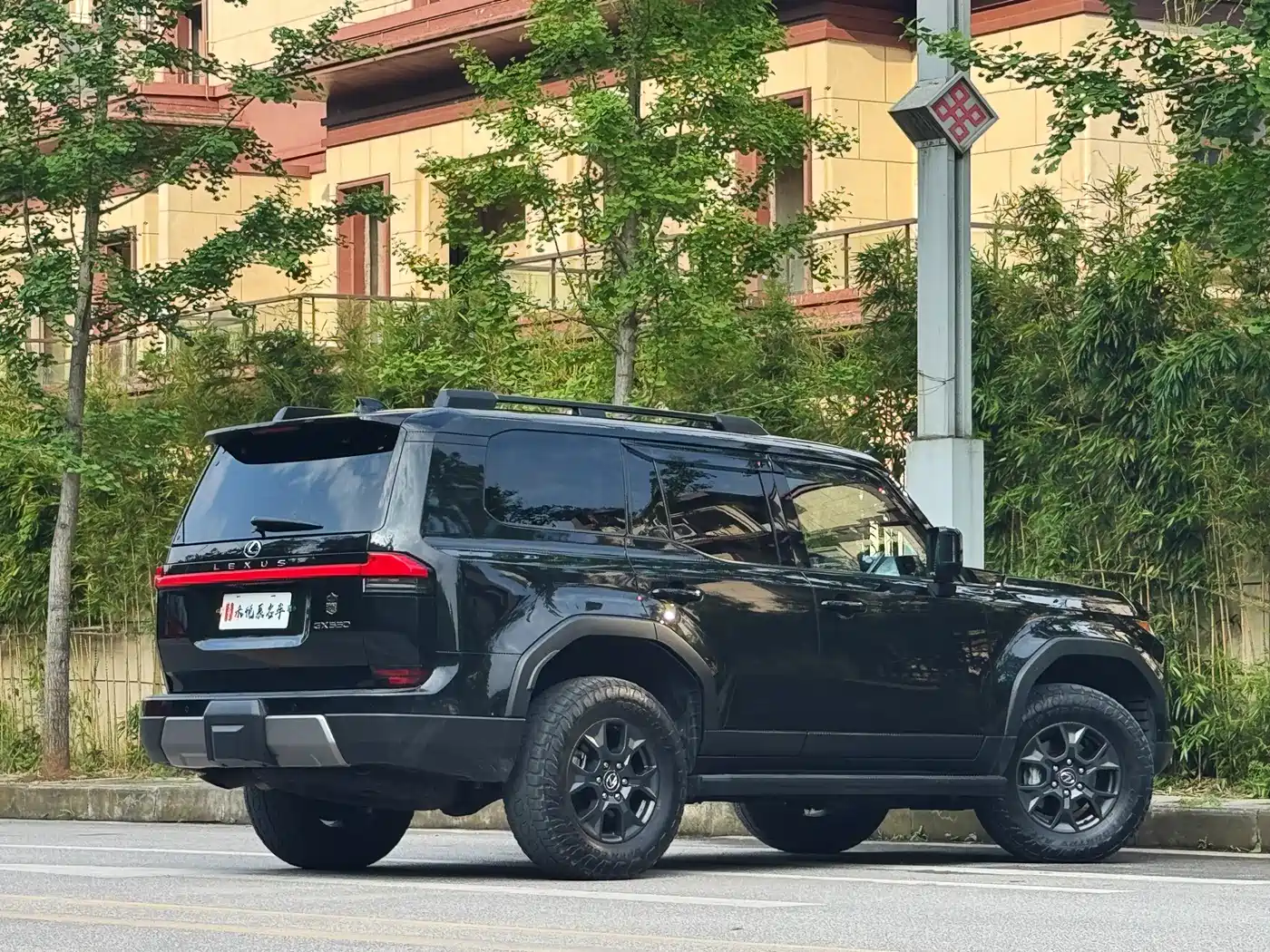 Lexus GX 2024 OVERTRAIL Summit Edition фото 12