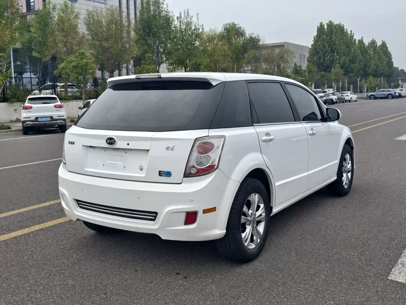 BYD e6 2017 2016 400 Elite Edition