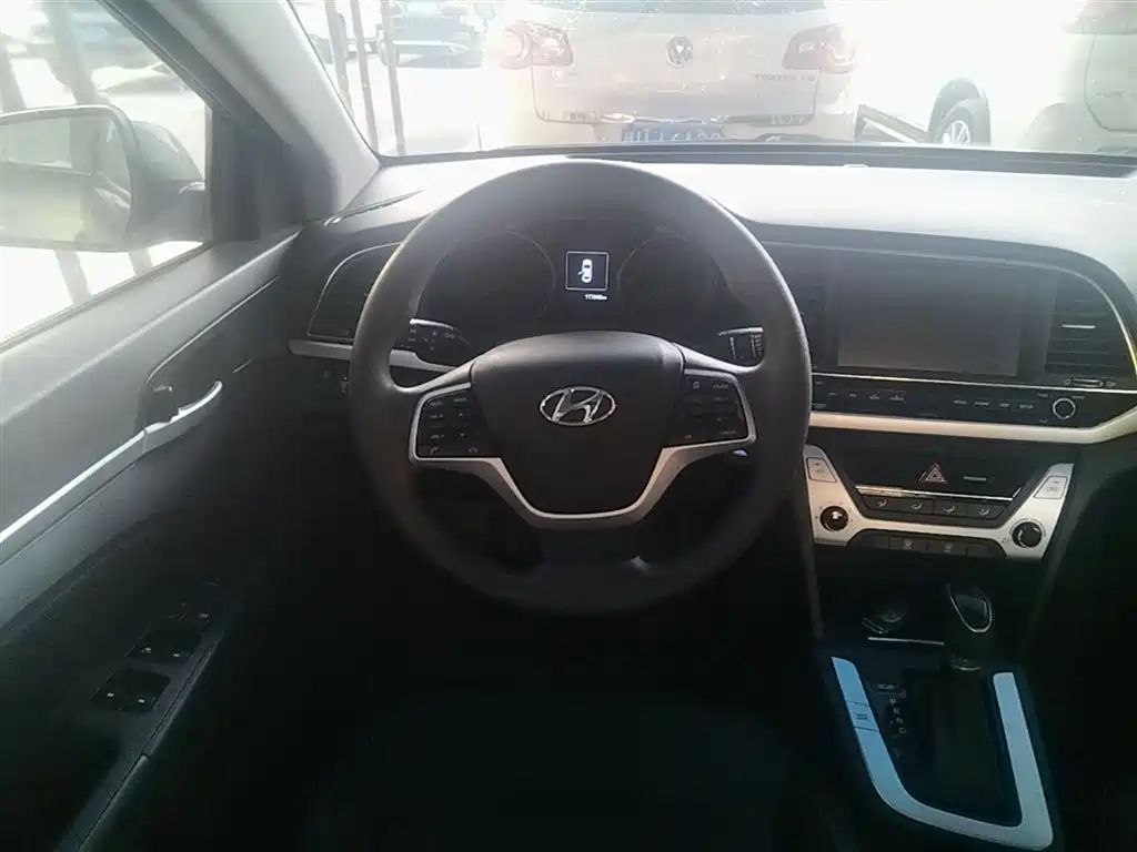 HYUNDAI LEAD