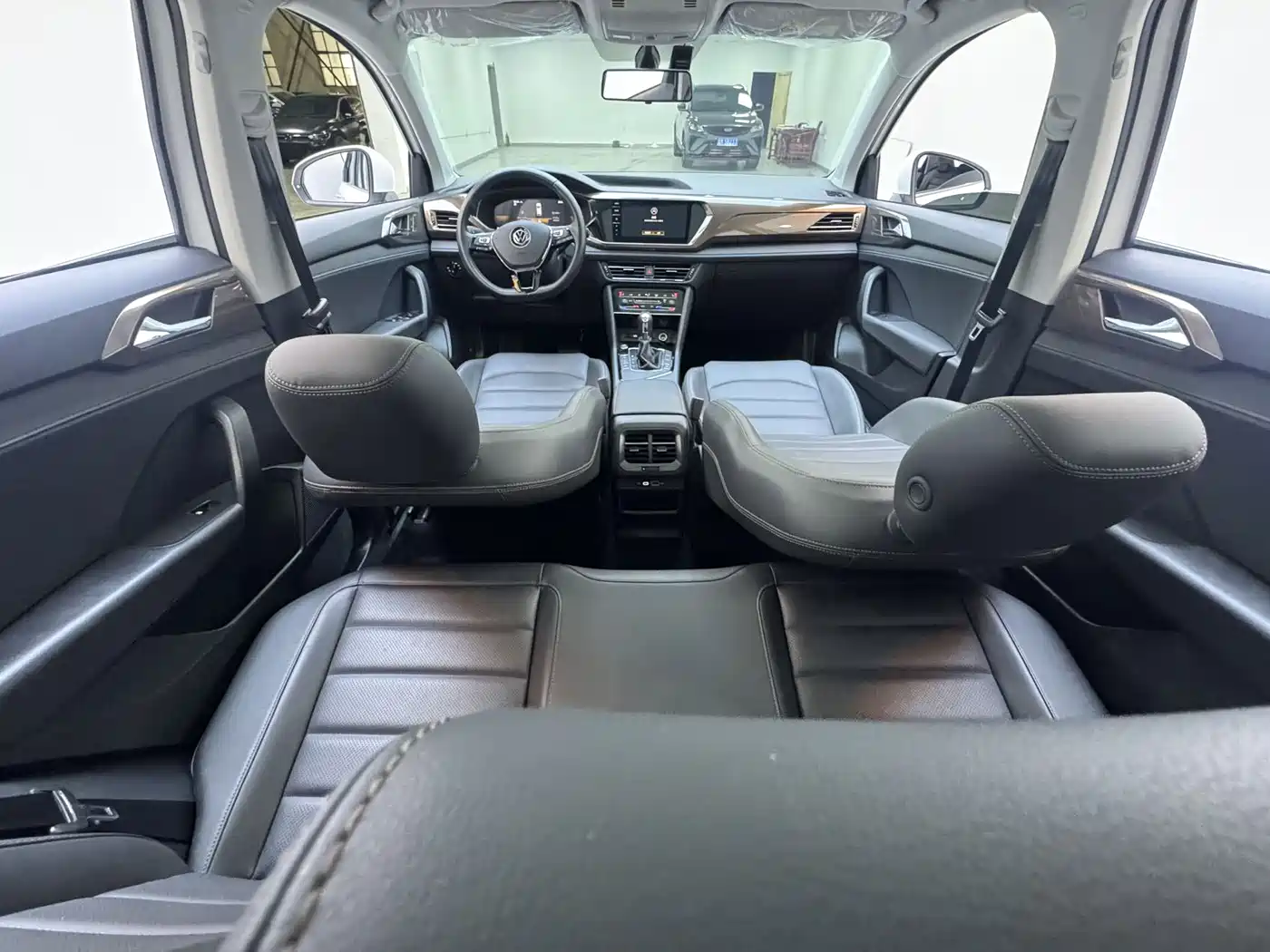 Volkswagen Tharu, миниатюра 12