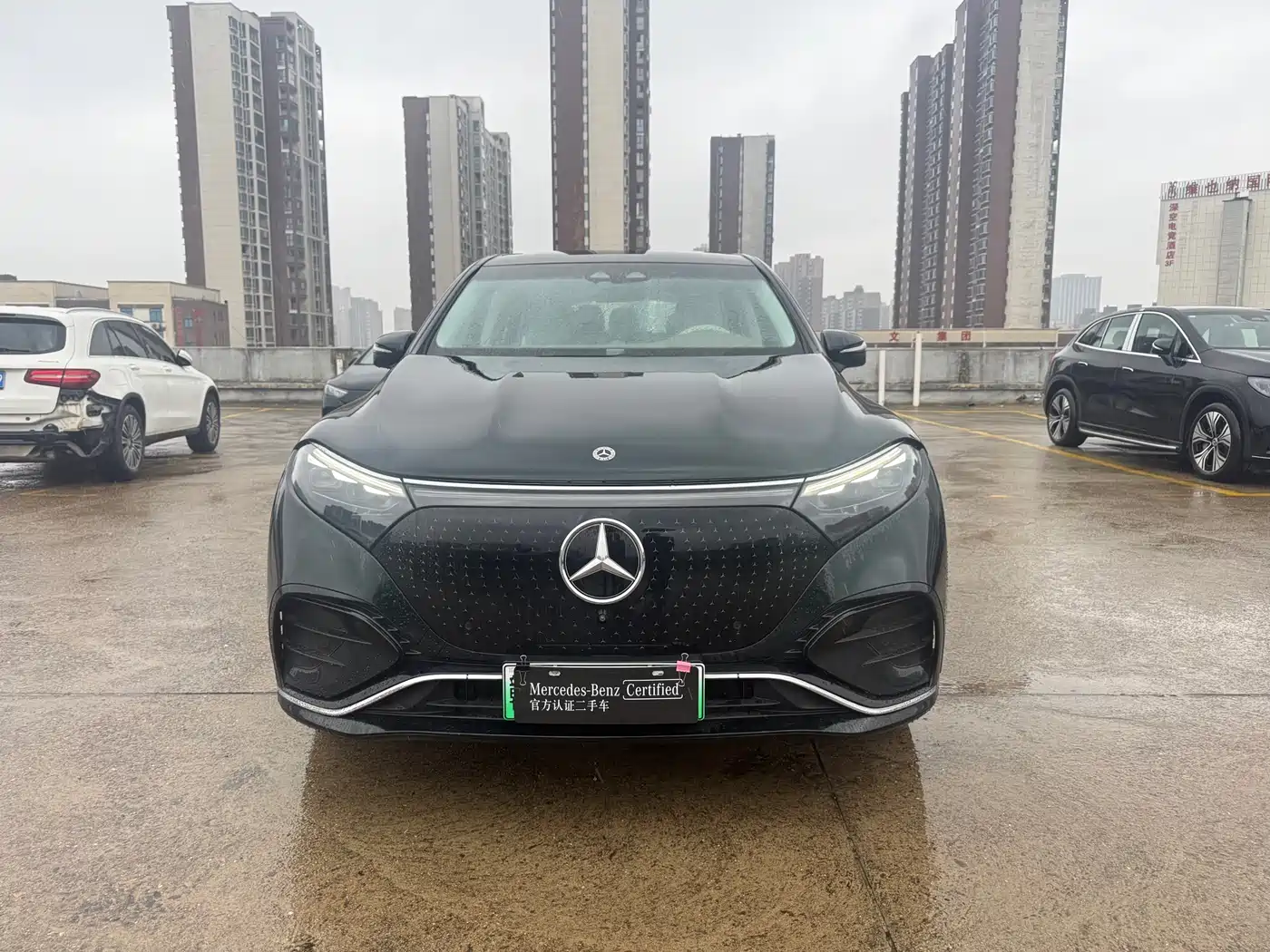 MERCEDES-BENZ EQS SUV