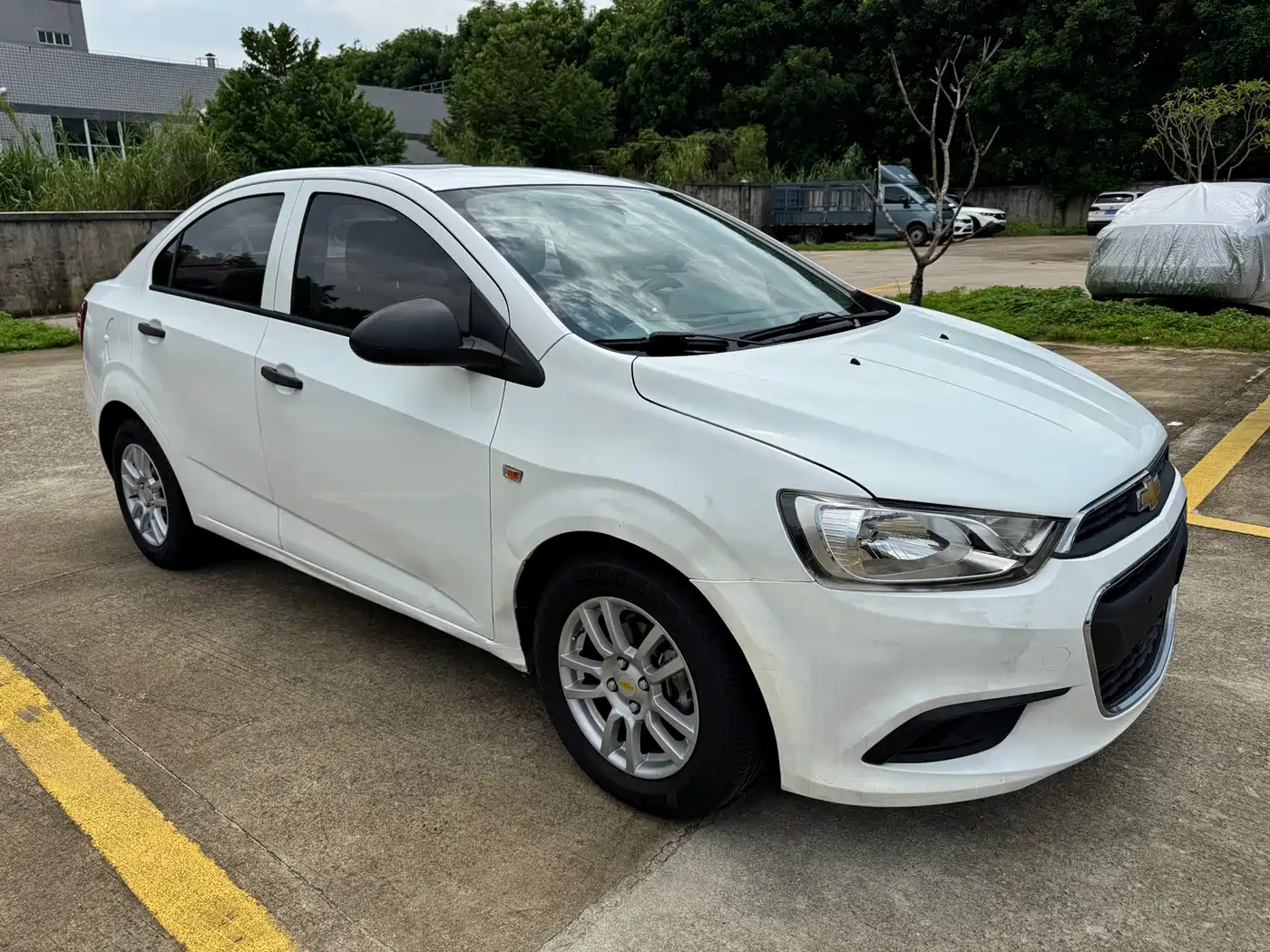 Chevrolet Aveo 2014 2014 Sedan 1.4SL AT Fashion Sunroof Edition