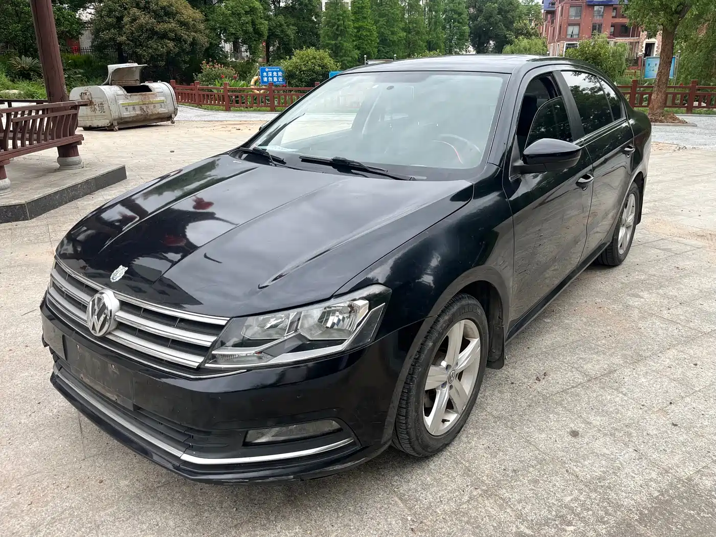 Volkswagen Lavida 2017 1.6L Automatic Comfort Edition фото 10