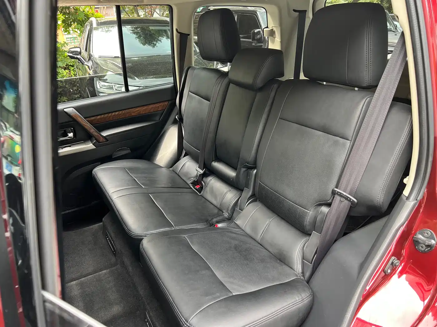 Mitsubishi Pajero (Import) 2020 3.0L Automatic Standard Edition фото 10