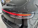 Photo 29 - Porsche Macan