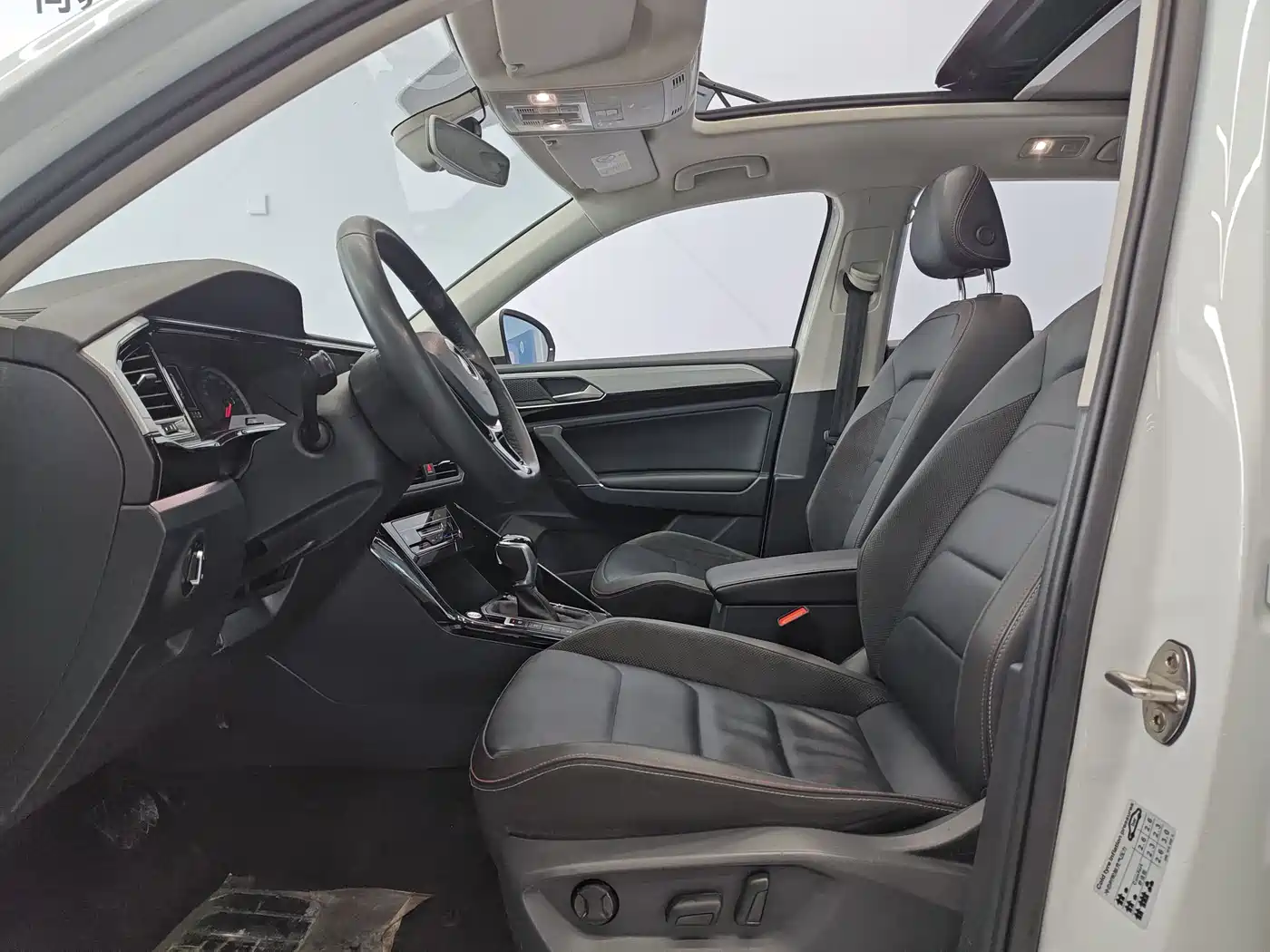 Volkswagen Tayron 2020 330TSI 2WD Luxury Smart Edition фото 8