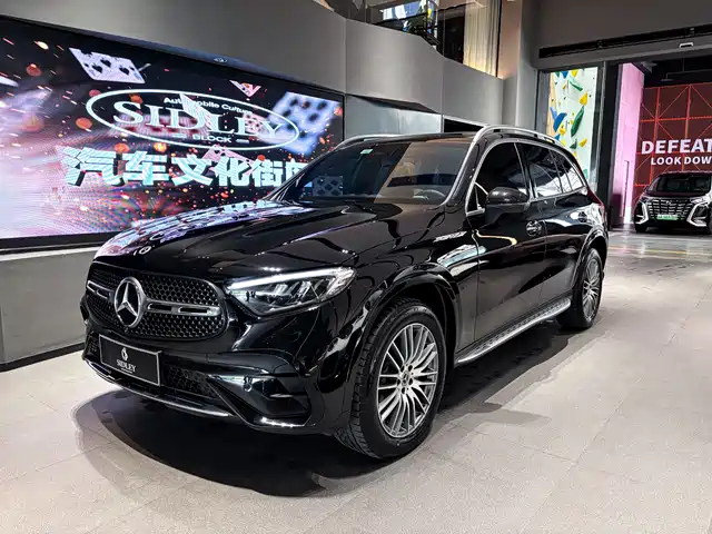 MERCEDES-BENZ GLC