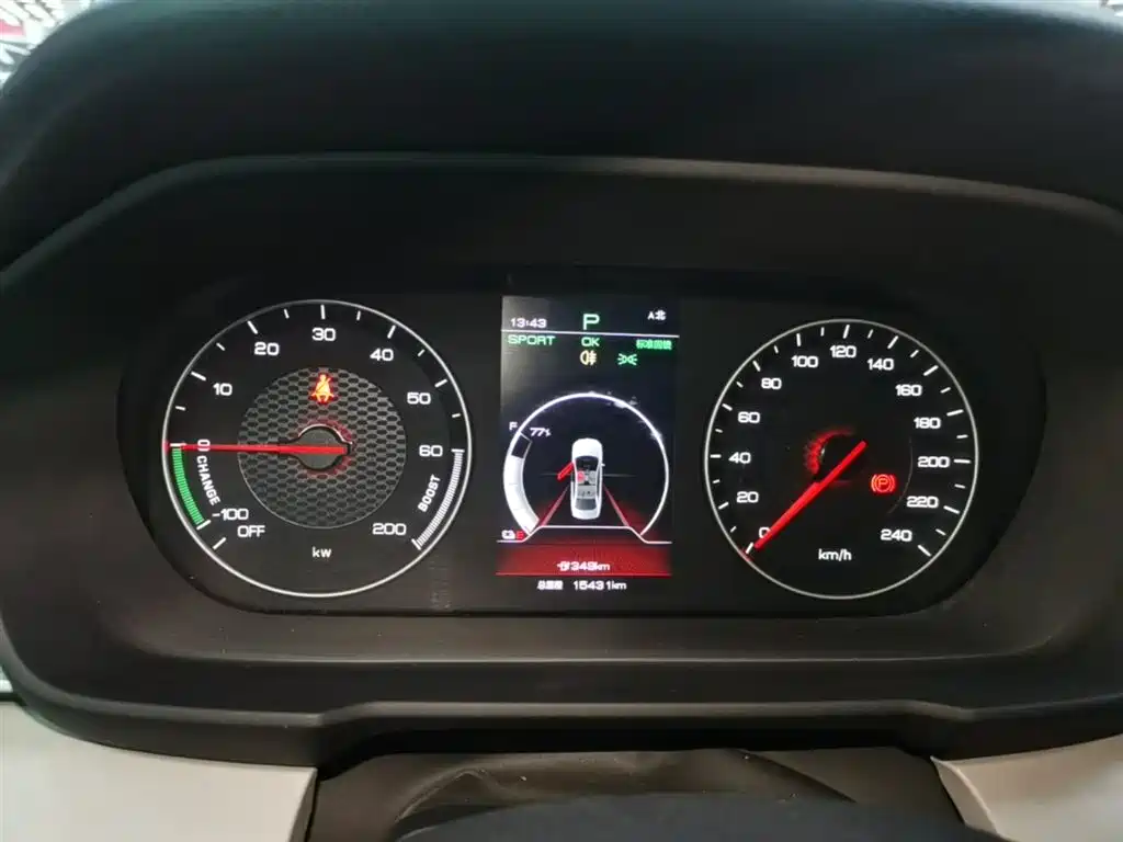 BYD Qin New Energy 2019 Travel Standard Edition фото 12