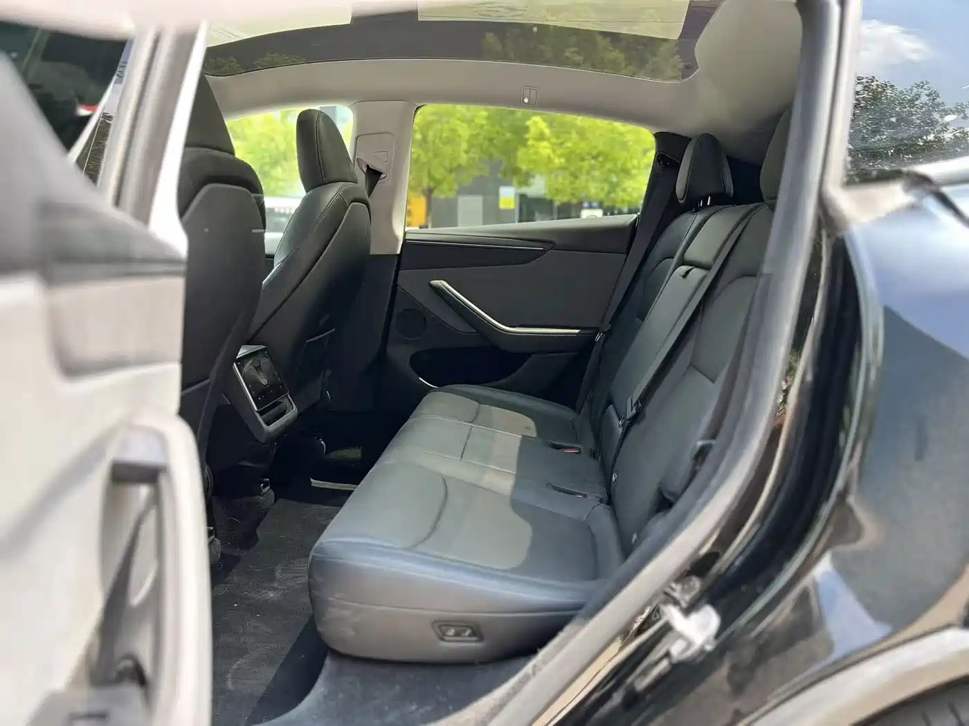 Фото 6 - Tesla Model Y