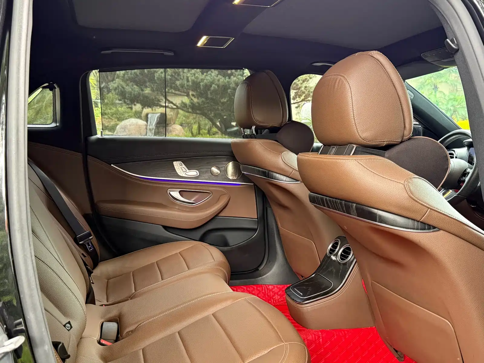 Фото 6 - Mercedes-Benz E-Class