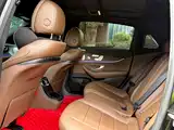 Фото 5 - Mercedes-Benz E-Class