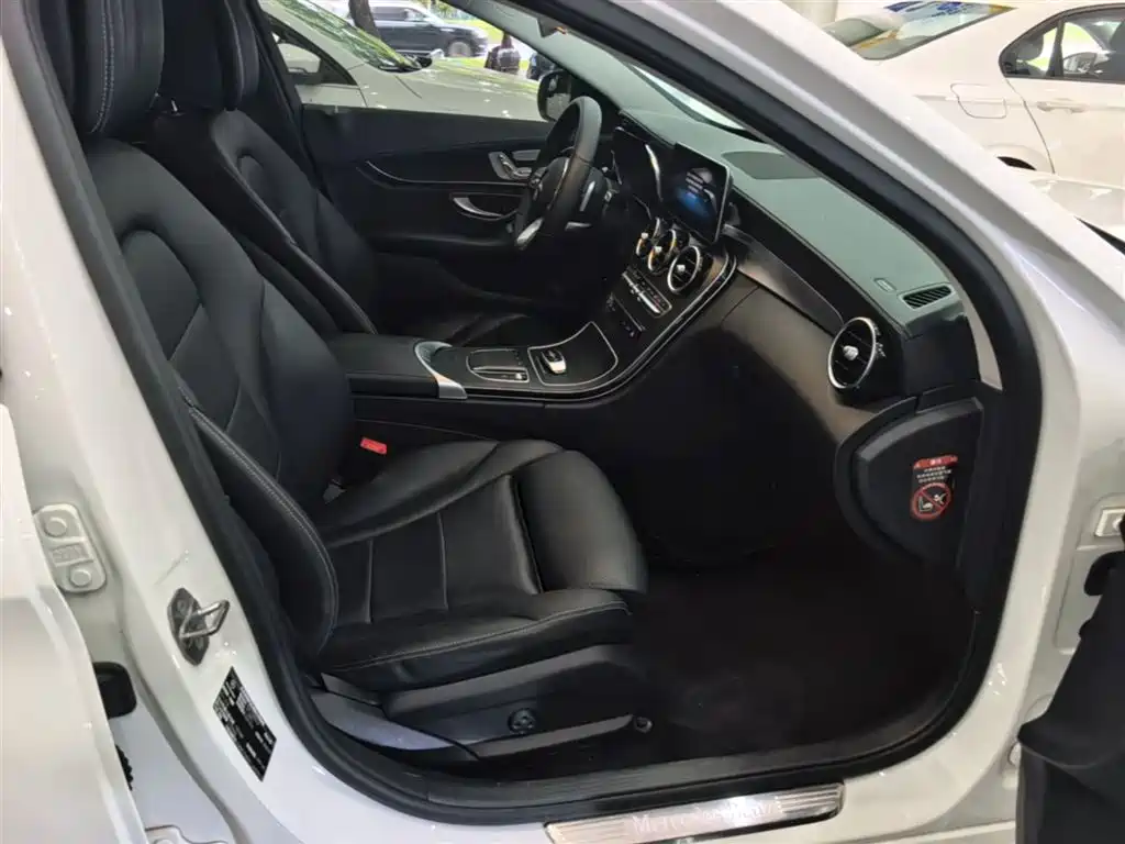 Mercedes-Benz C-Class 2020 C 260 L Sport фото 25