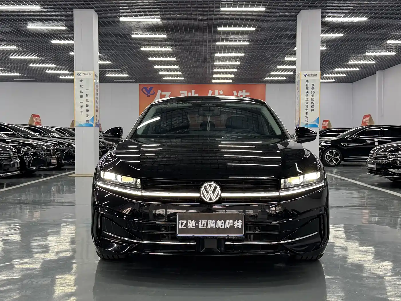 Volkswagen Magotan 2024 380TSI DSG Luxury Edition (Daimai Package) фото 2