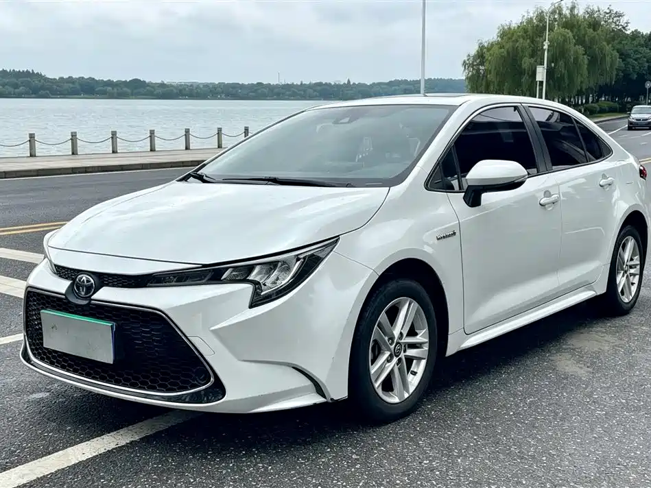 Toyota Levin 2021 Dual Engine 1.8H E-CVT Luxury Edition