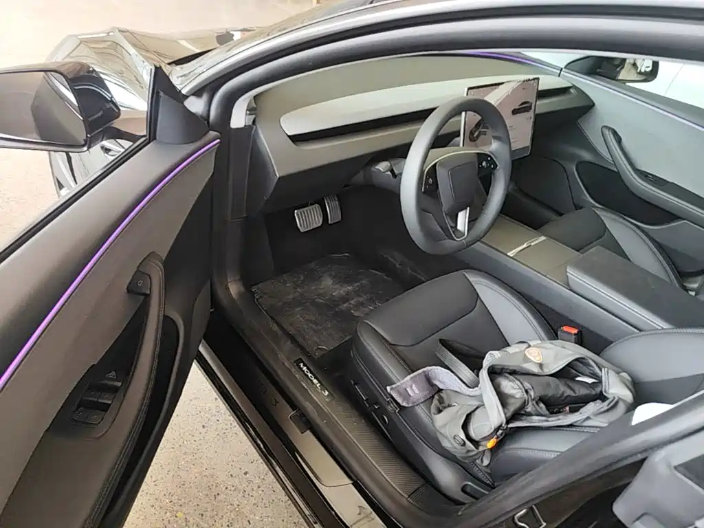 Tesla Model 3 2026 2025 Model Year Facelift Rear-Wheel Drive