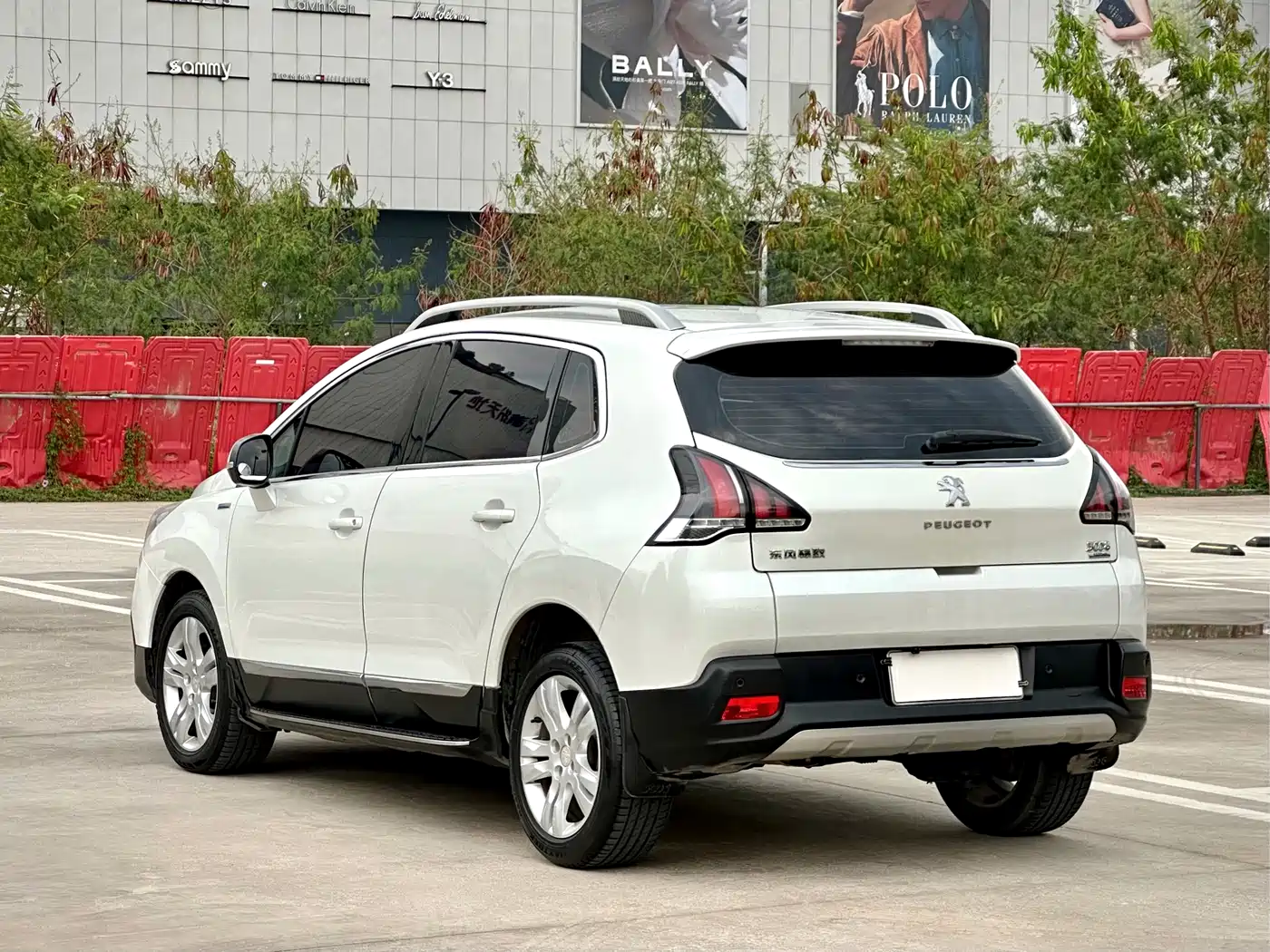 Peugeot 3008 2016 1.6THP Automatic Classic Edition фото 6