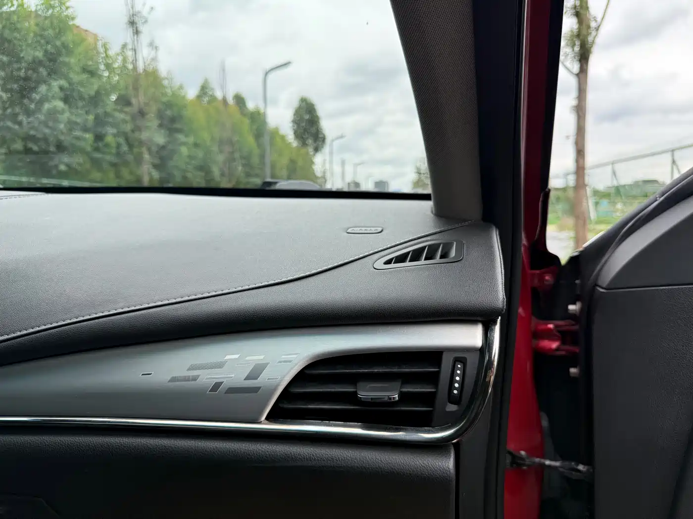 Cadillac ATS (Import) 2014 Model 28T Leading фото 19
