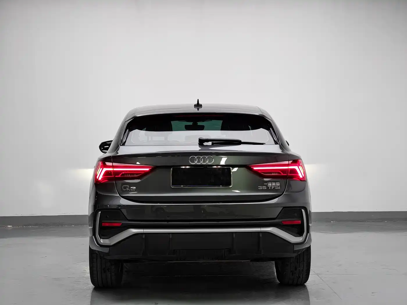 Фото 6 - Audi Q3 Sportback
