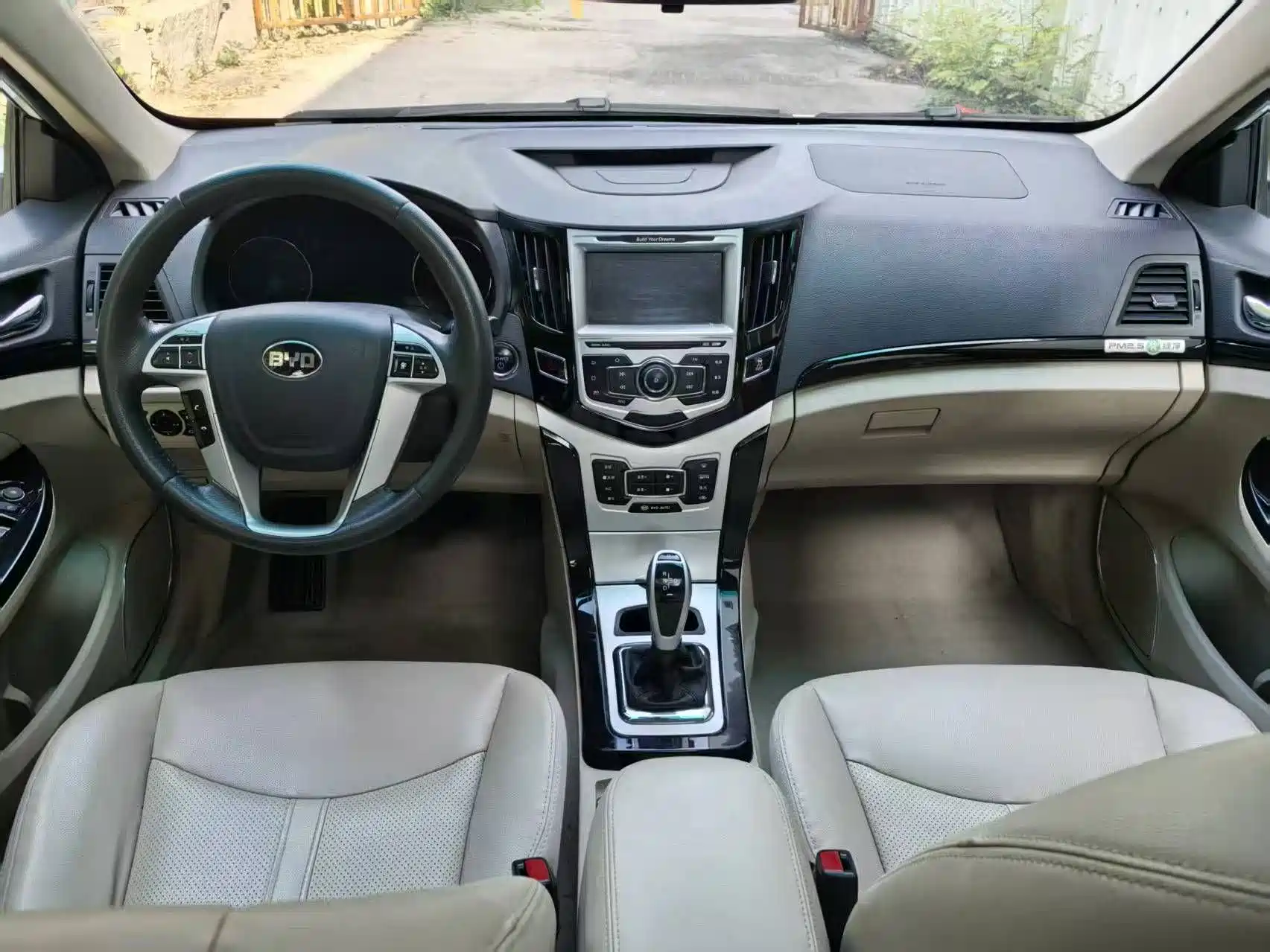 Photo 17 - BYD e5