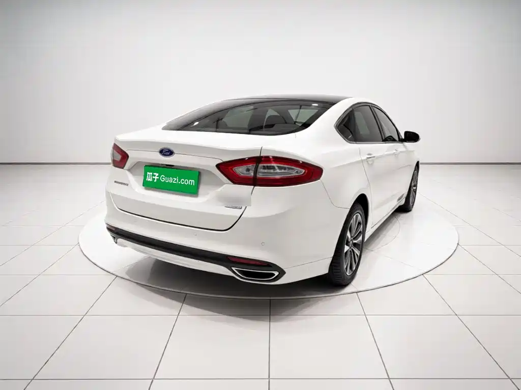 Фото 4 - Ford Mondeo