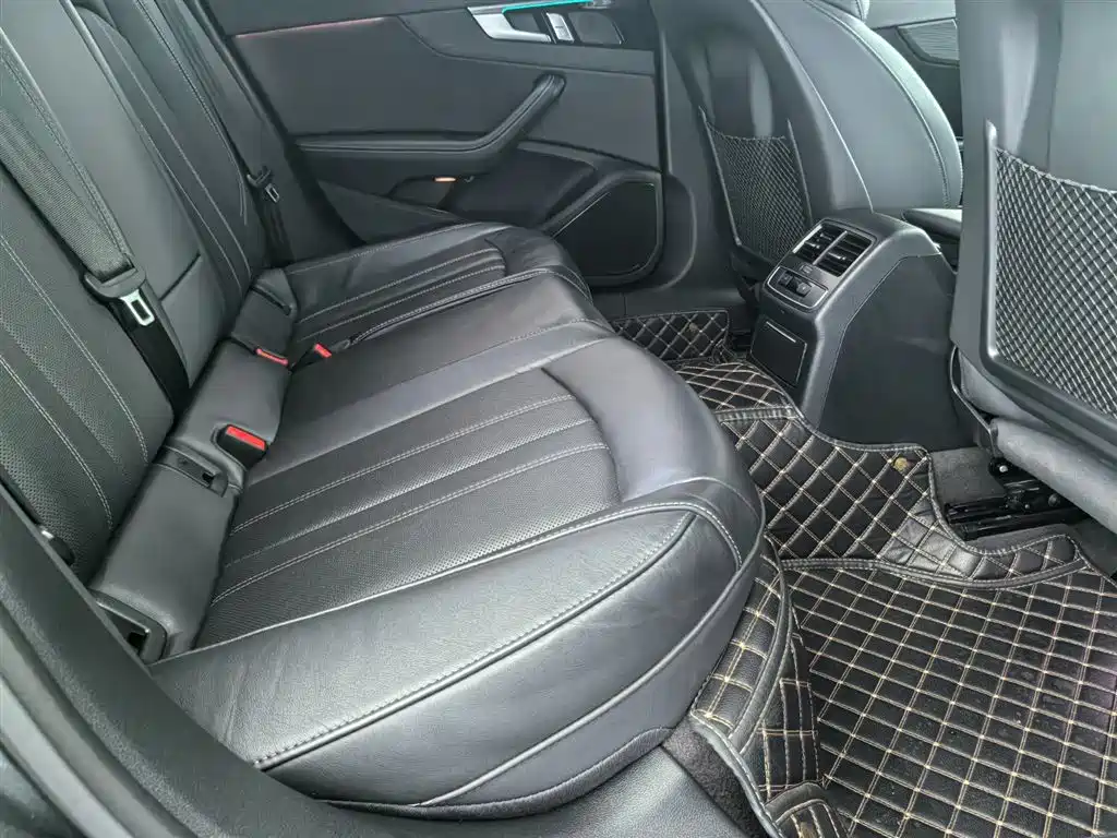 Audi A4L 2024 40 TFSI Luxury Dynamic фото 8