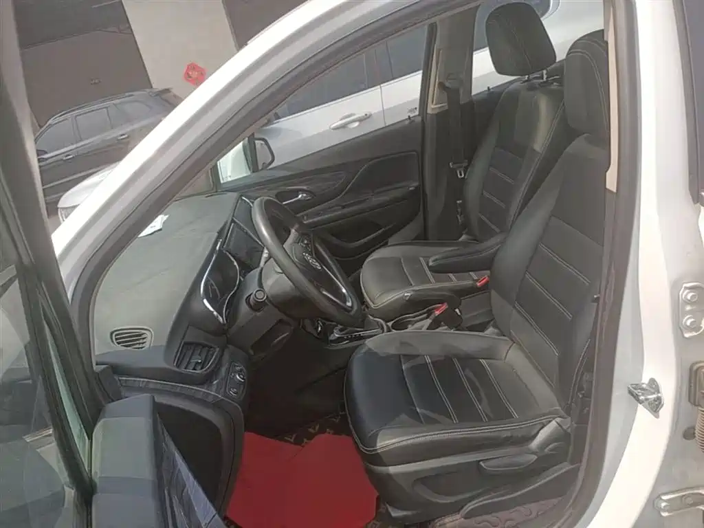 Buick Encore 2018 18T Automatic 2WD Urban Leading фото 15