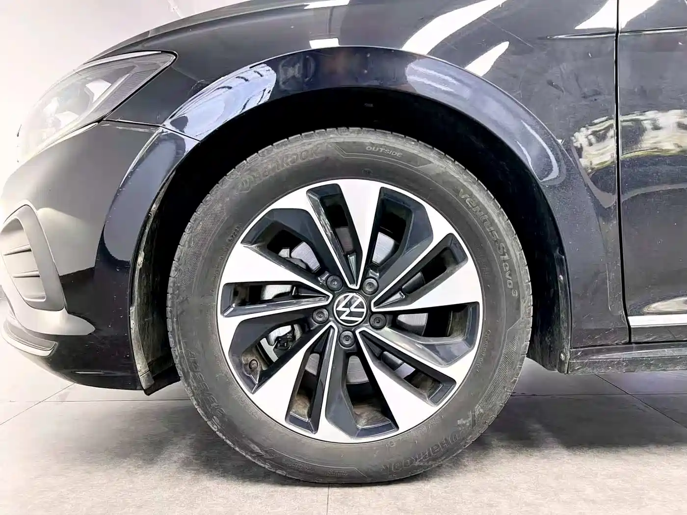 Volkswagen Passat 2024 280TSI Elite Edition фото 15