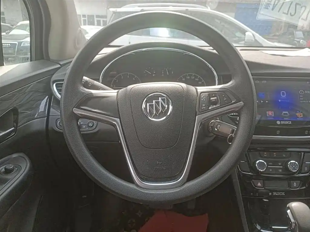 Buick Encore 2018 18T Automatic 2WD Urban Leading фото 11