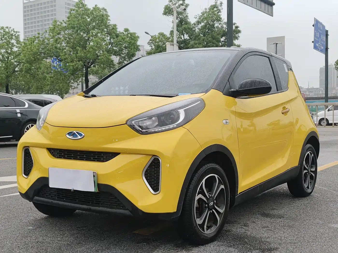 QQ New Energy Little Ant 2019 4-Seater Smart Enjoy Edition 35kWh