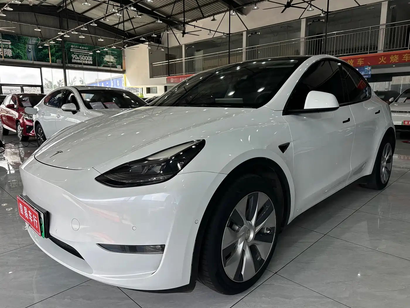 TESLA MODEL Y