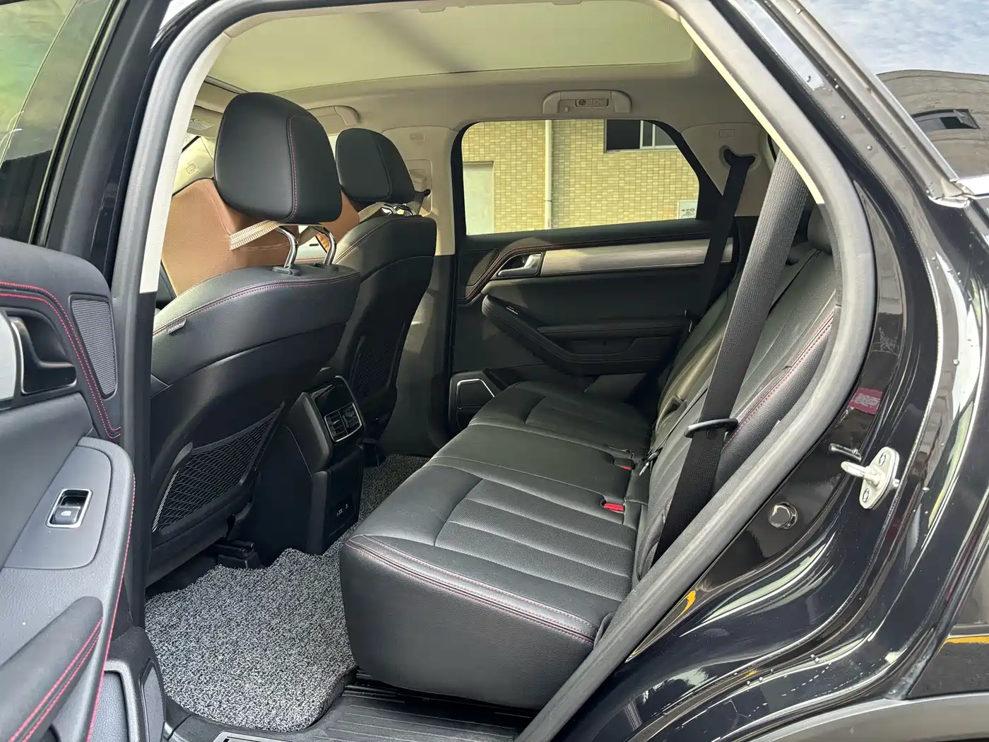 BYD Tang New Energy 2018 DM 2.0T Full-time 4WD Smart Connect Creation Edition 5-seater China V фото 6