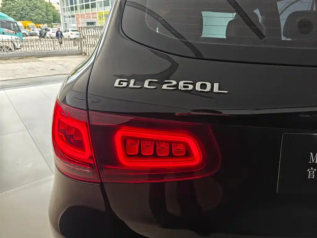 Mercedes-Benz GLC 2022 Model GLC 260 L 4MATIC Dynamic Edition фото 8
