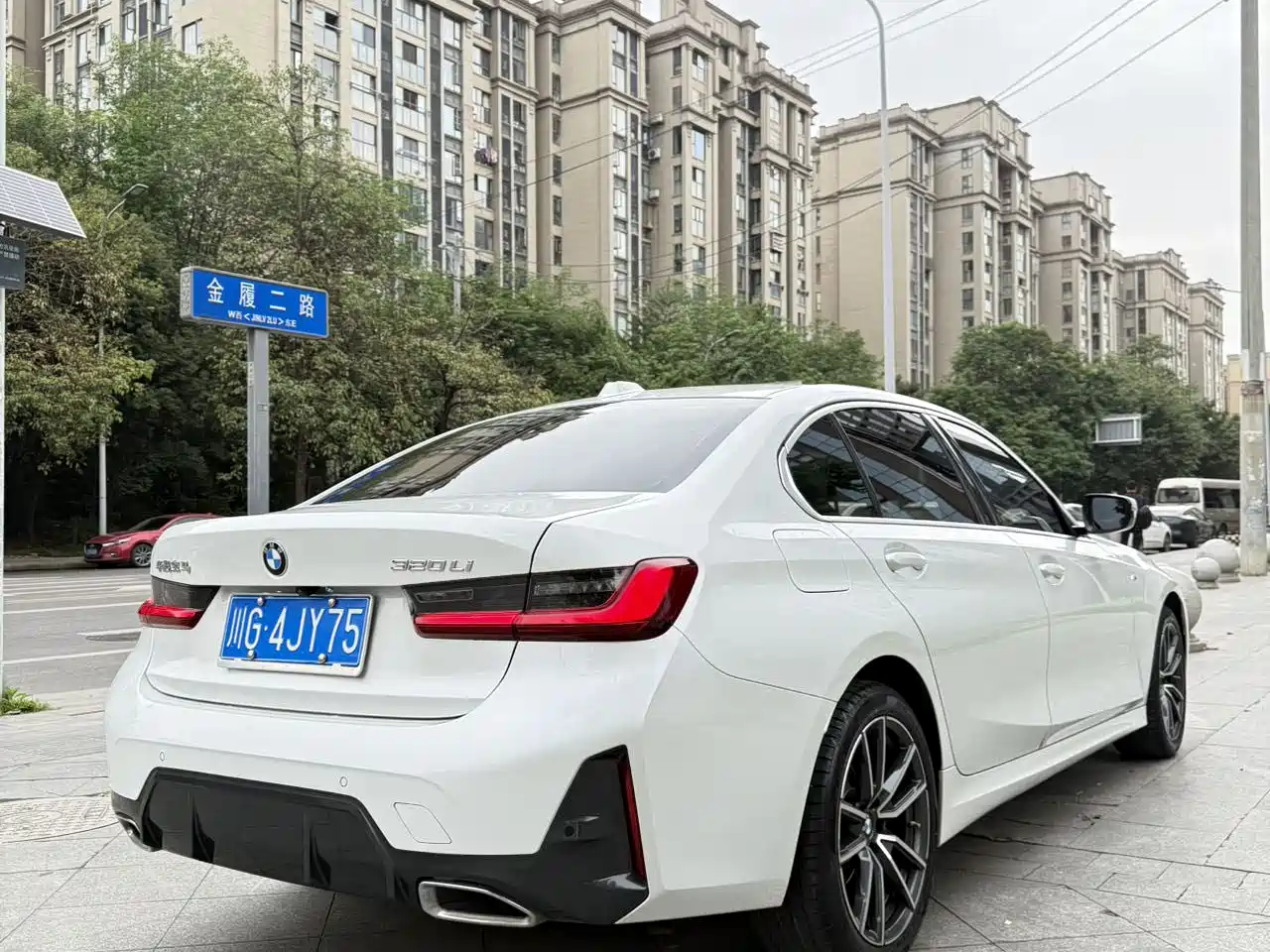 BMW 3 Series 2023 320Li M Sport Package фото 5