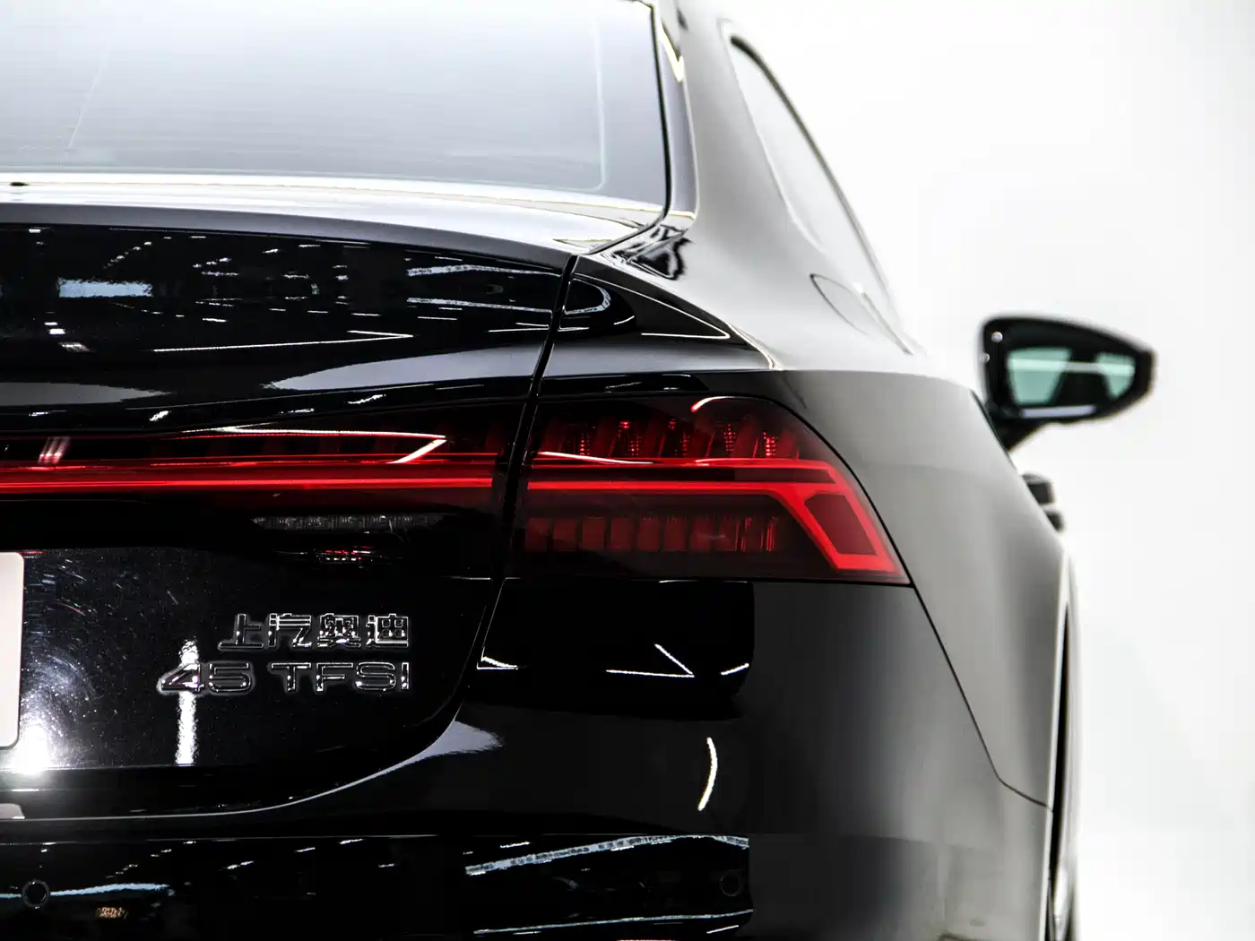 Audi A7L 2024 45TFSI S-line Dream Edition Crystal Package фото 21