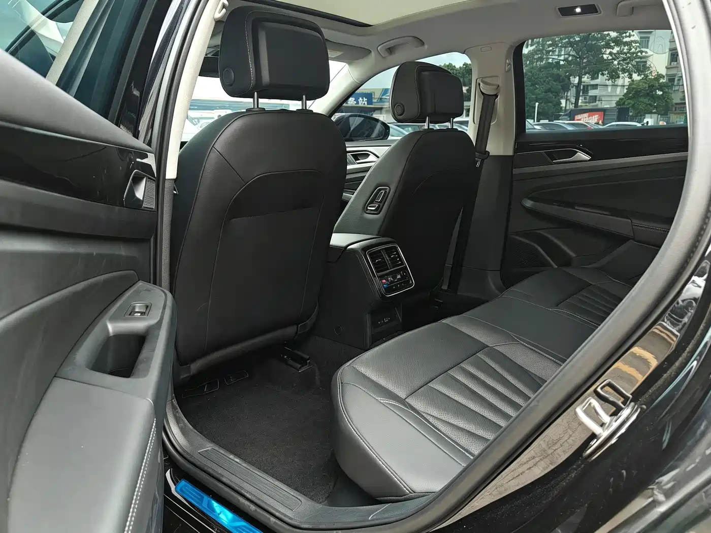 Volkswagen Passat 2026 2026 Outstanding Edition 380TSI Starlight Dragon Soaring Version