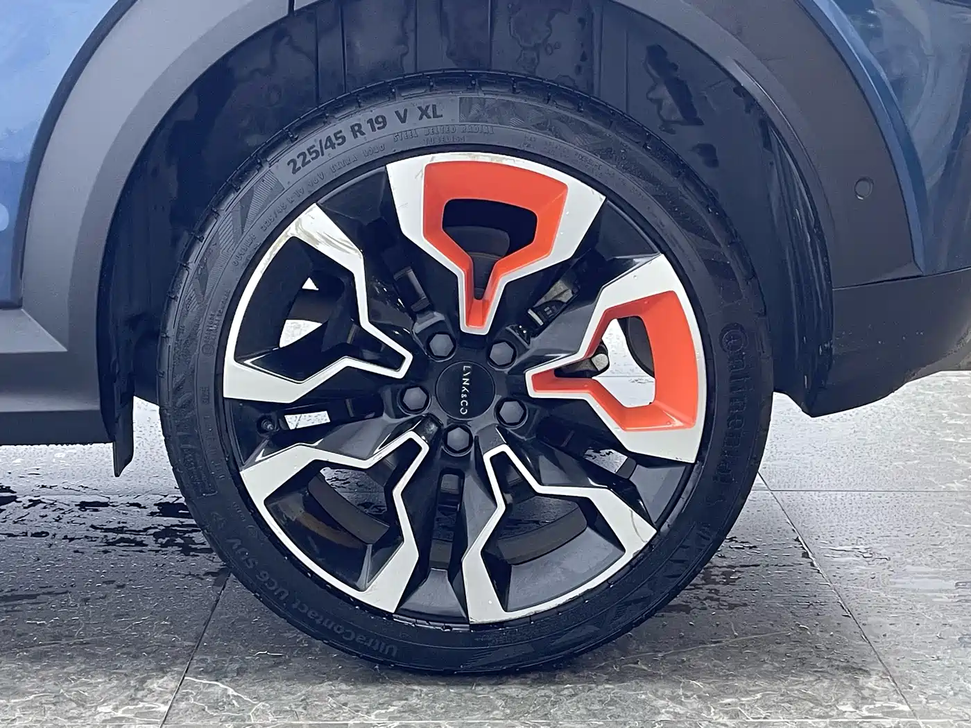 Lynk & Co 06 2020 1.5T Halo фото 9