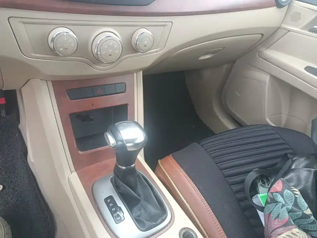 Roewe 350 2015 2014 1.5L Automatic Joy Edition