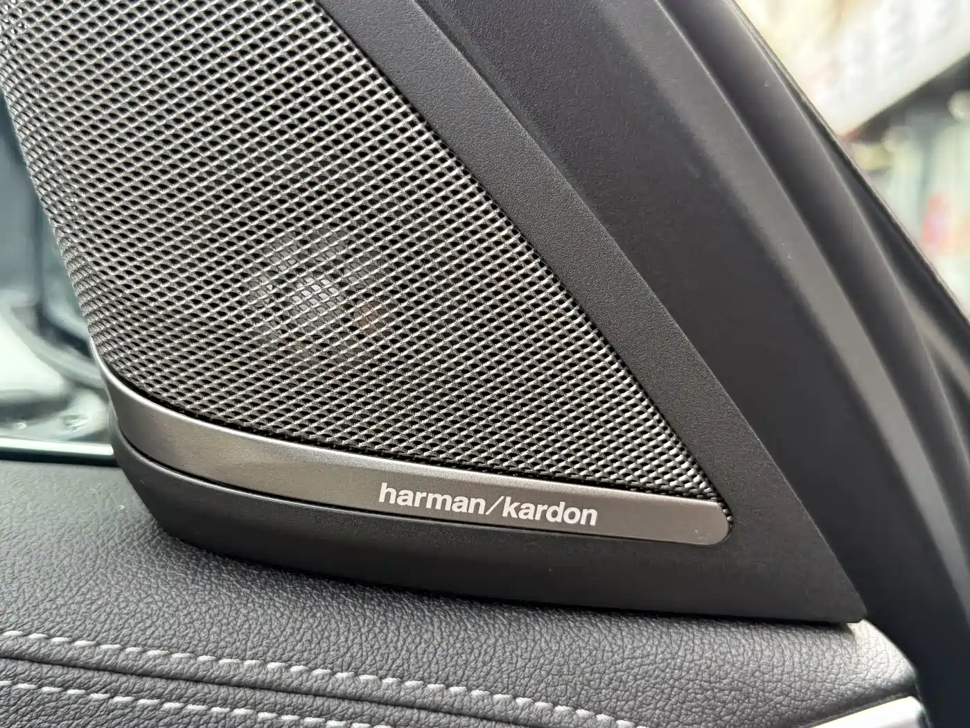 BMW 5 Series 2022 Model Third Facelift 530Li Premium M Sport Package фото 4