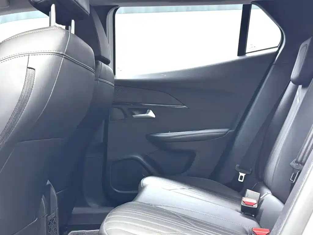 Peugeot 2008 2023 2022 230THP THE ONE