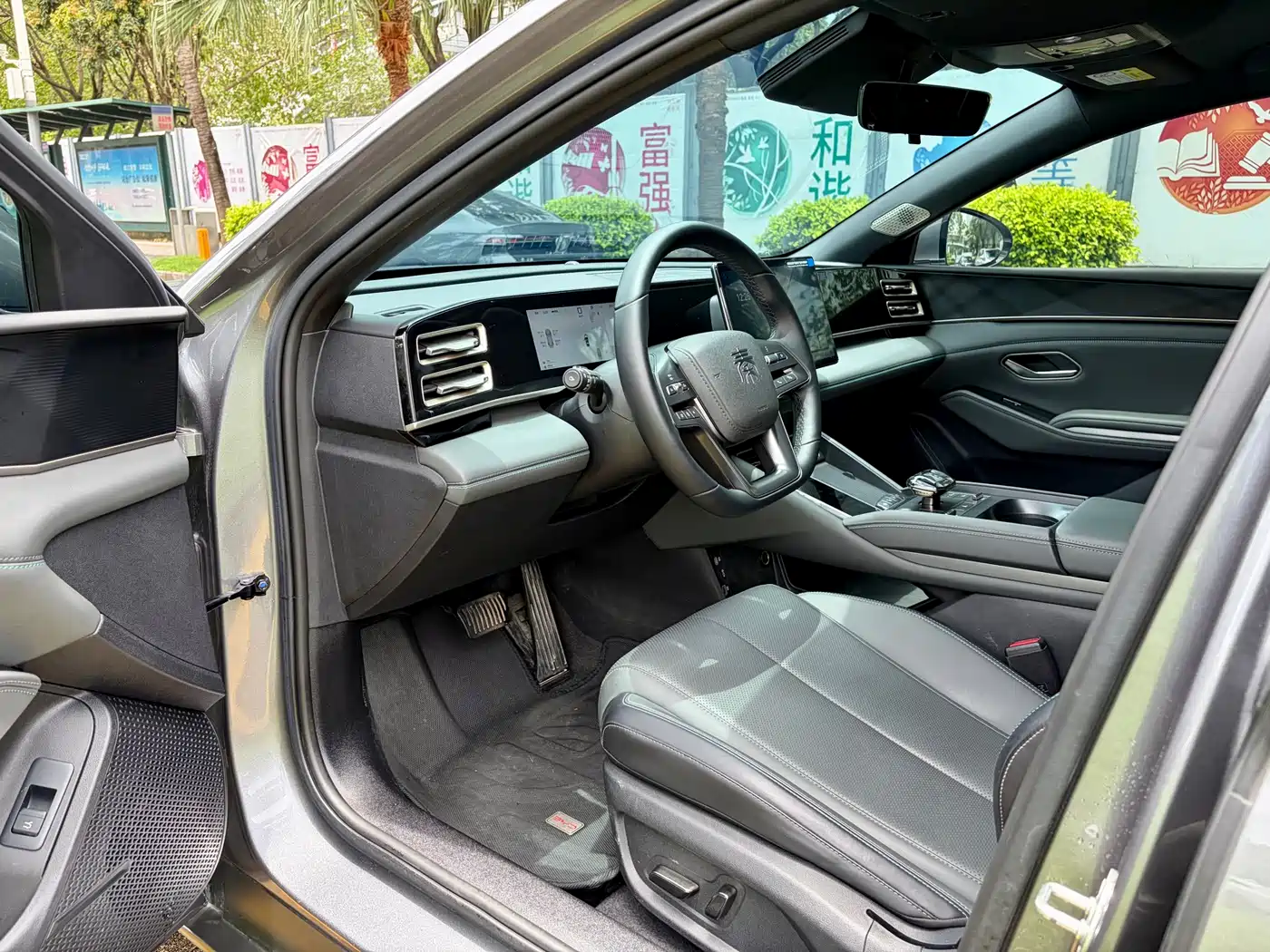 BYD Qin L 2025 DM-i Smart Drive Edition 120KM Leading фото 7