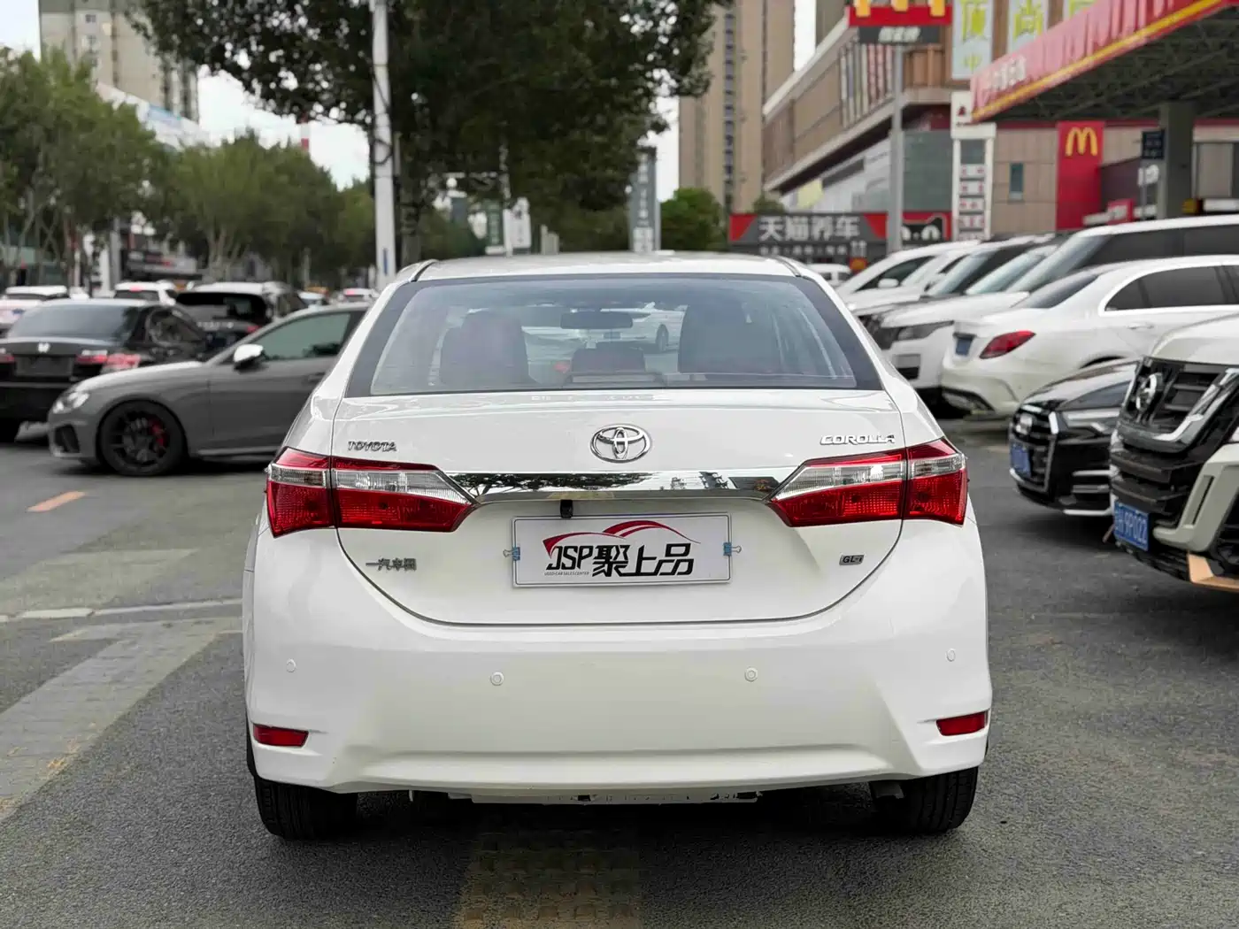 Toyota Corolla 2014 1.6L CVT GL-i фото 12