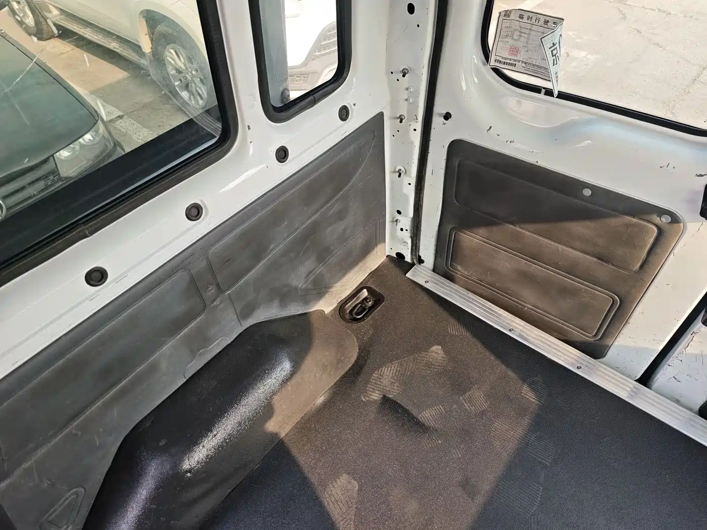 Ford New Generation Transit 2018 2016 Model 2.2T Short Wheelbase 6-Seater Mid-Roof Multi-Purpose Vehicle