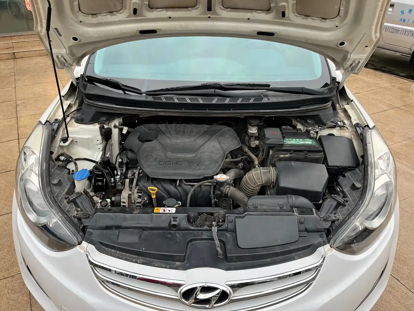 Hyundai Langdong 2012 1.6L Automatic Fashion фото 10