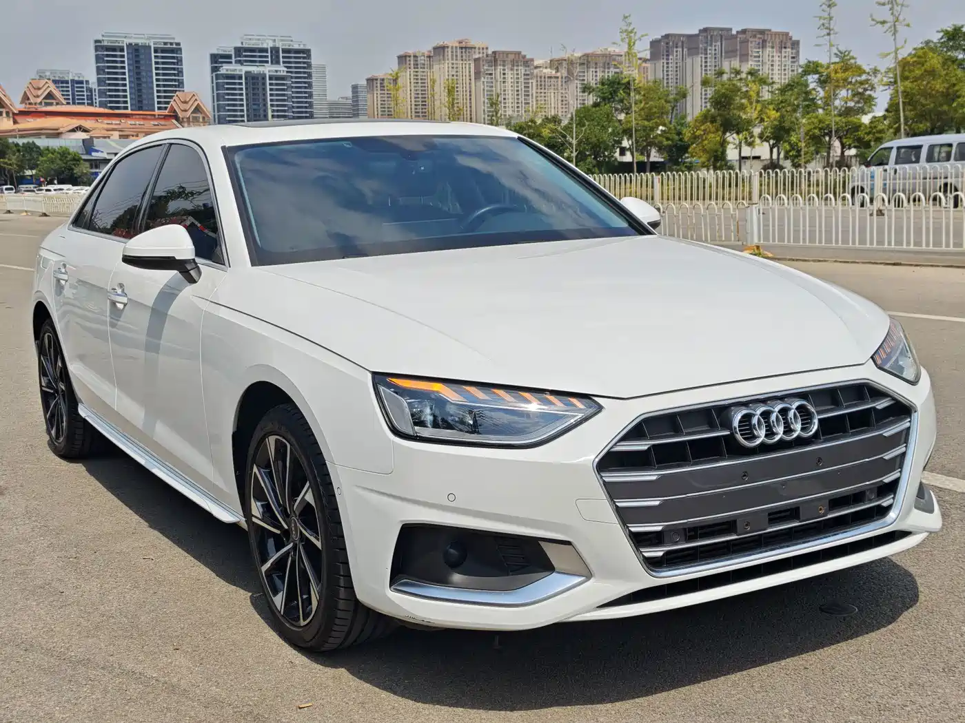 Фото 3 - Audi A4L