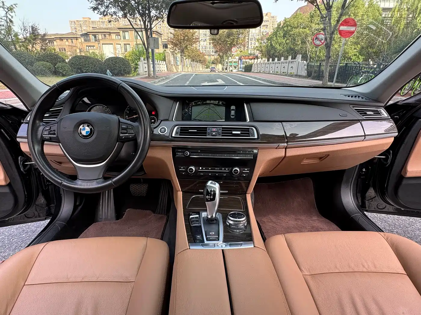 BMW 7 Series 2013 Model 730Li Leading фото 12