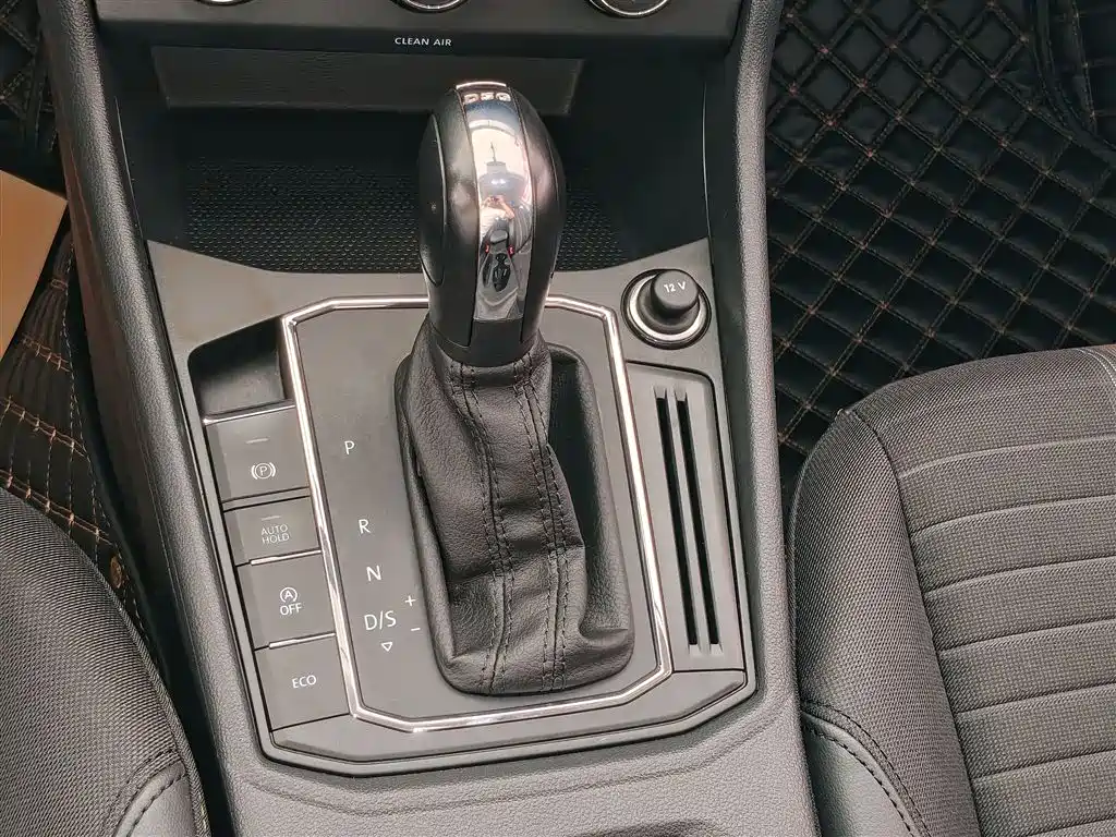 Volkswagen Lavida 2019 280TSI DSG Comfort Edition China VI фото 18